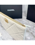19 Medium Lambskin Clutch Bag White CH