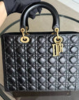 *Flap, Calfskin* D1OR Lady Large - Cannage Calfskin Black Golden Hardware