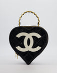 *RARE COLLECTORS ITEM* CH 1995 Vintage Black Heart Vanity Bag with White CC Logo and Gold Chain Handle Detail