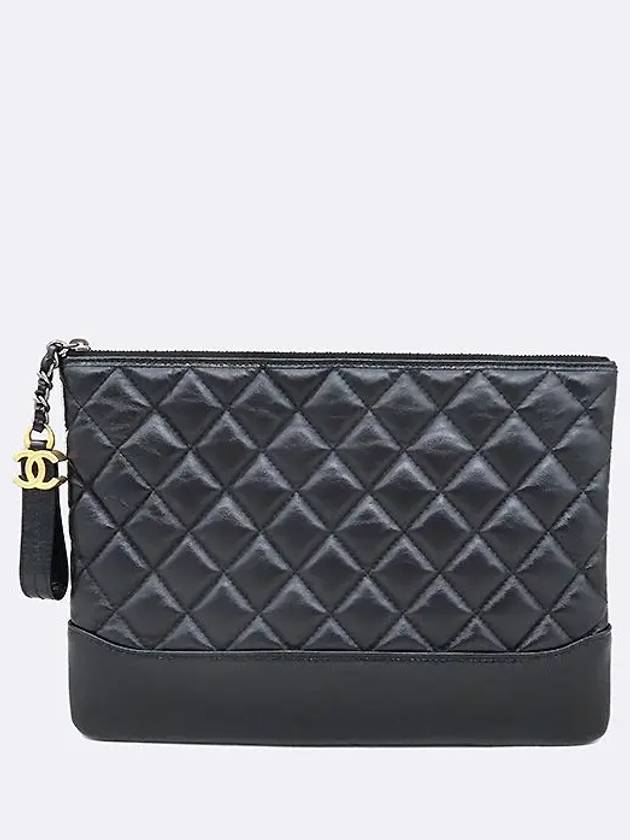 A84287 Black Vintage Leather Quilted Gabriel New Medium Clutch Bag CH