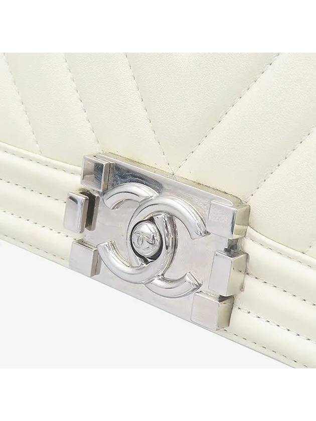A67085 shoulder bag CH