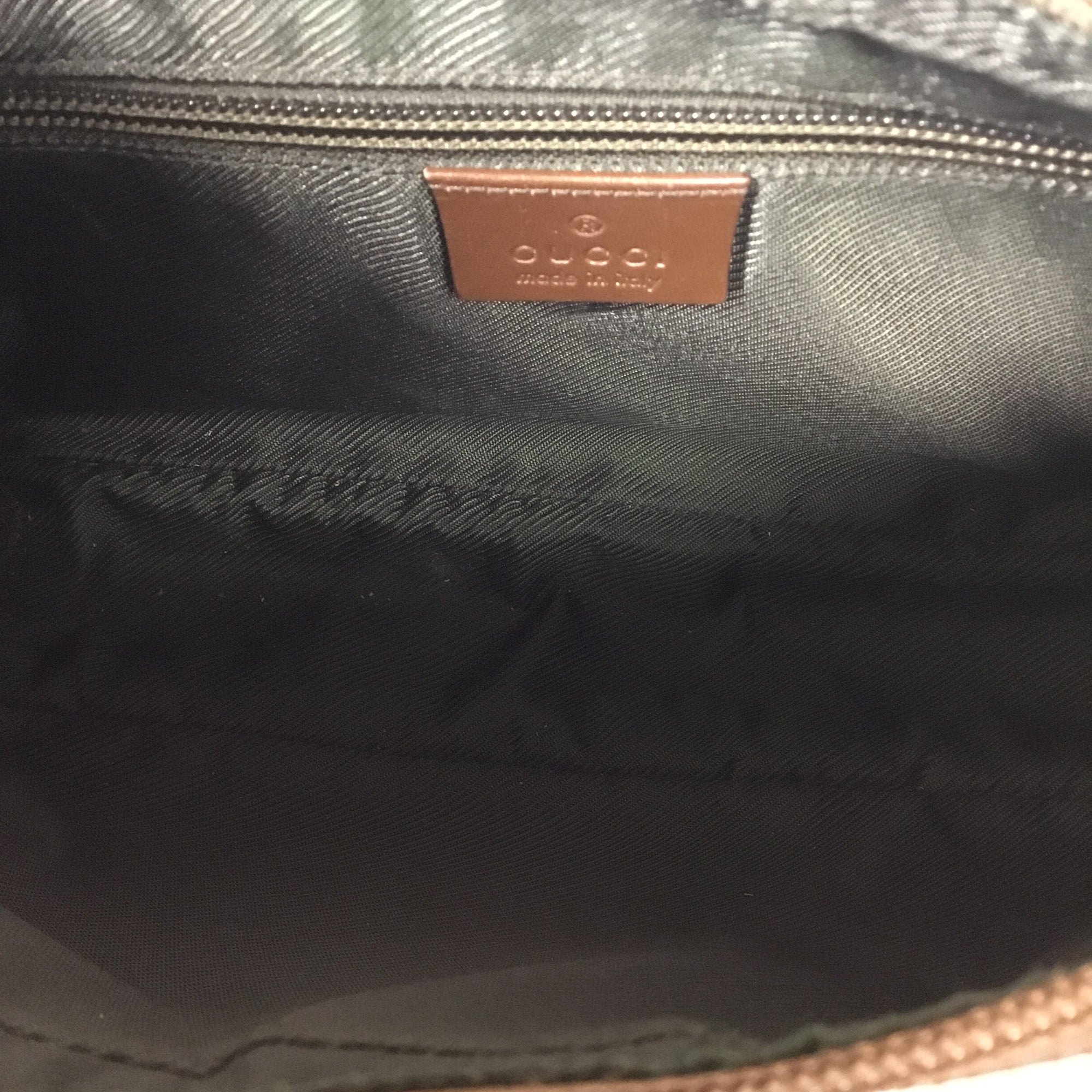 Crossbody Designer By GCCI  Size: Medium