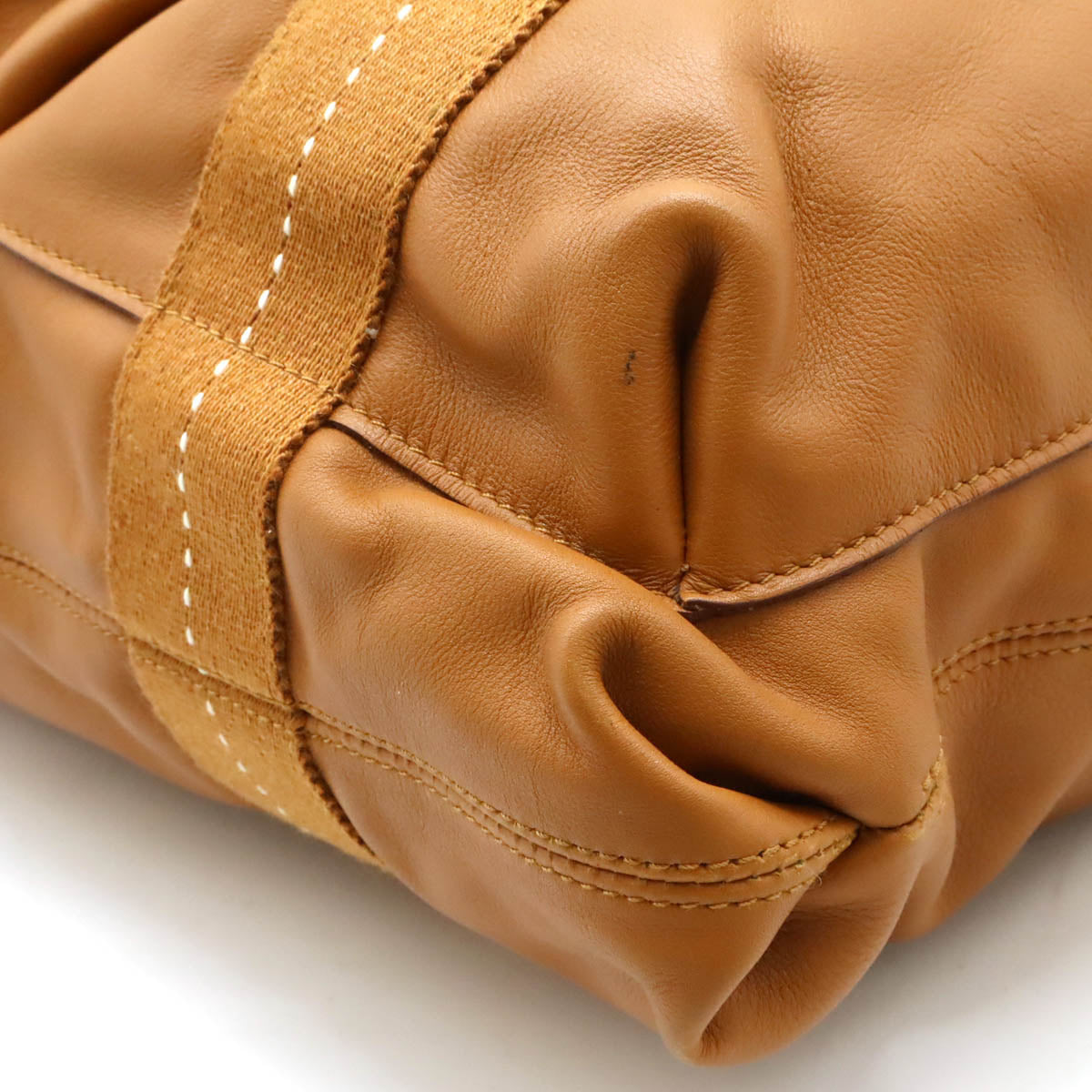 HMS Leather Caravan Vertical MM Tote Bag