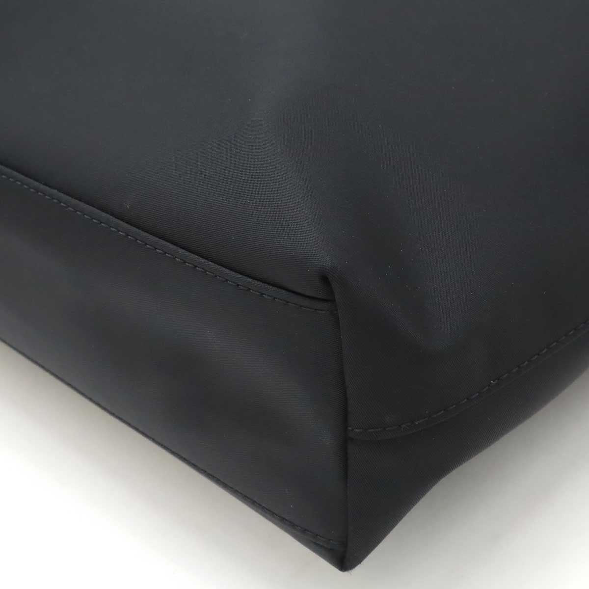 BBERRY ARTIE Nylon Leather 2way Bag