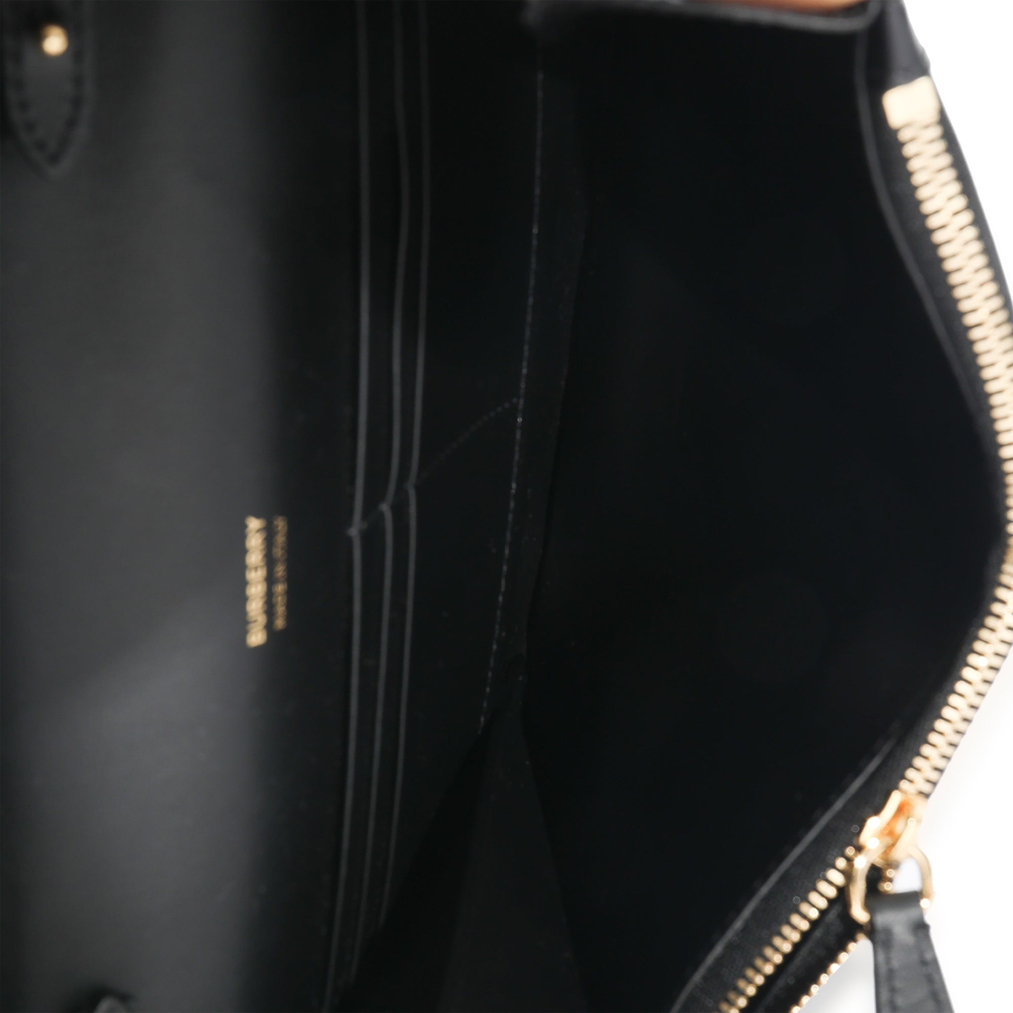 BBERRY Black Smooth Leather TB Mini Flat Bag