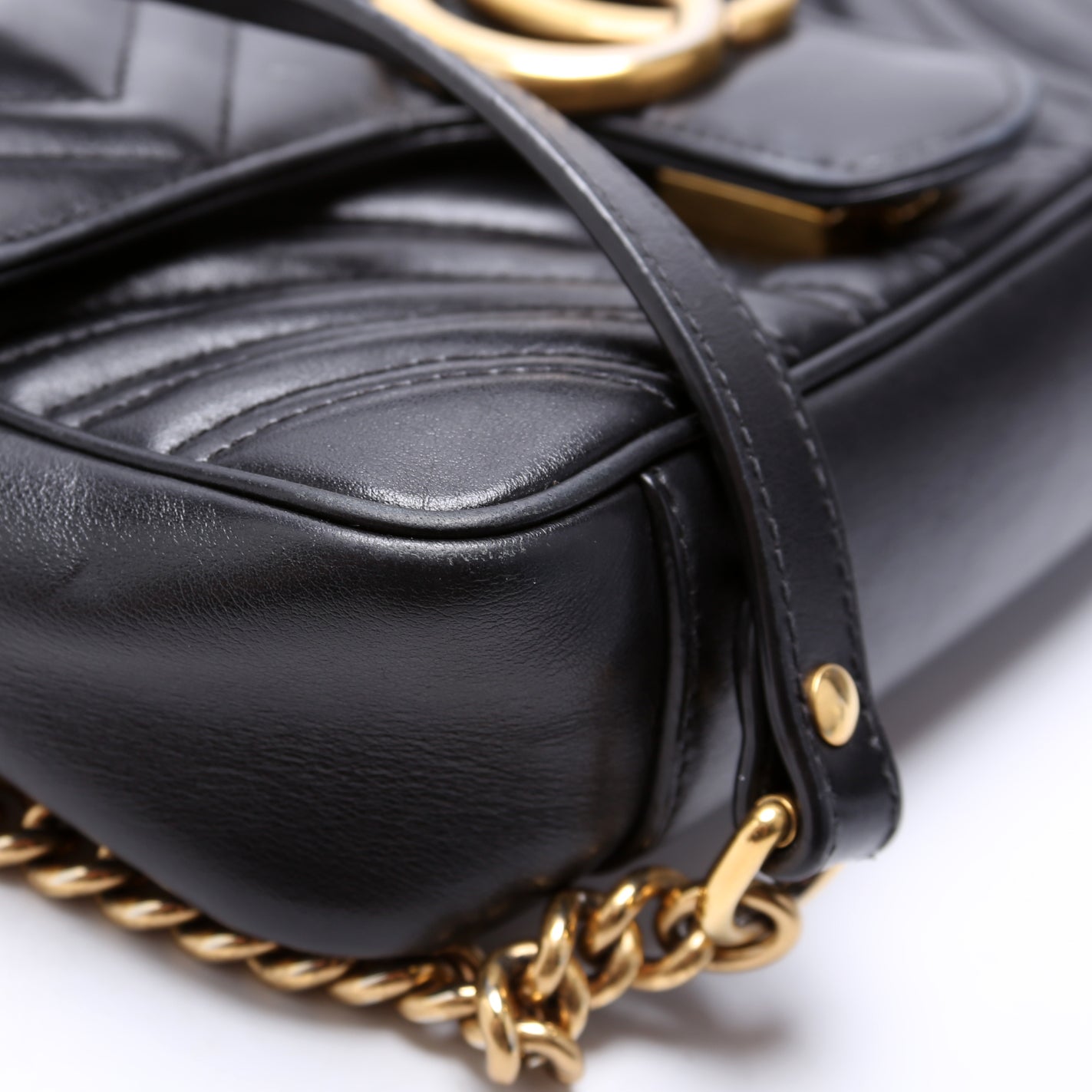 GCCI  Marmont Leather Shoulder Mini Flap Black