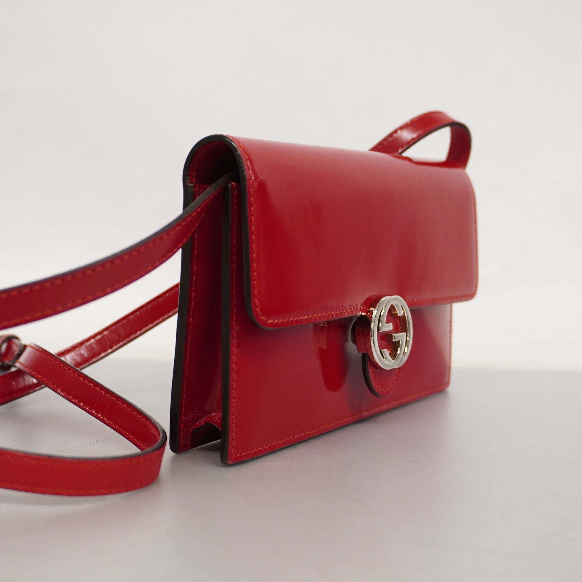 GCCI  Interlocking G 510304 Women's Leather Shoulder Bag Red Color