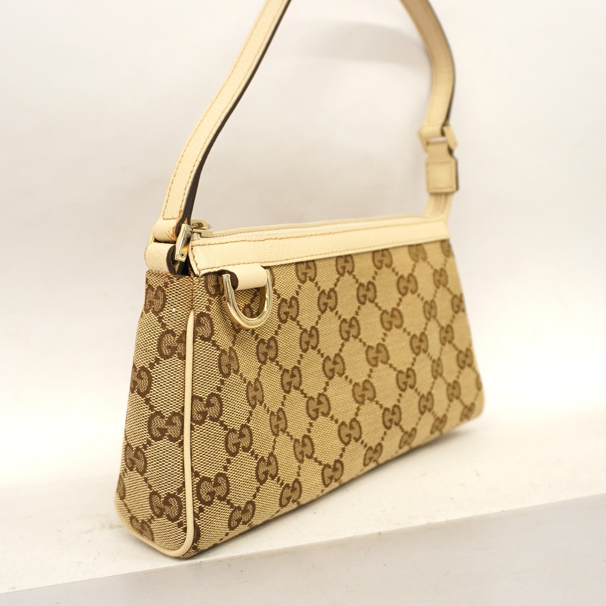 GCCI  GG Canvas Pouch 145750 Women's Pouch Beige,Ivory