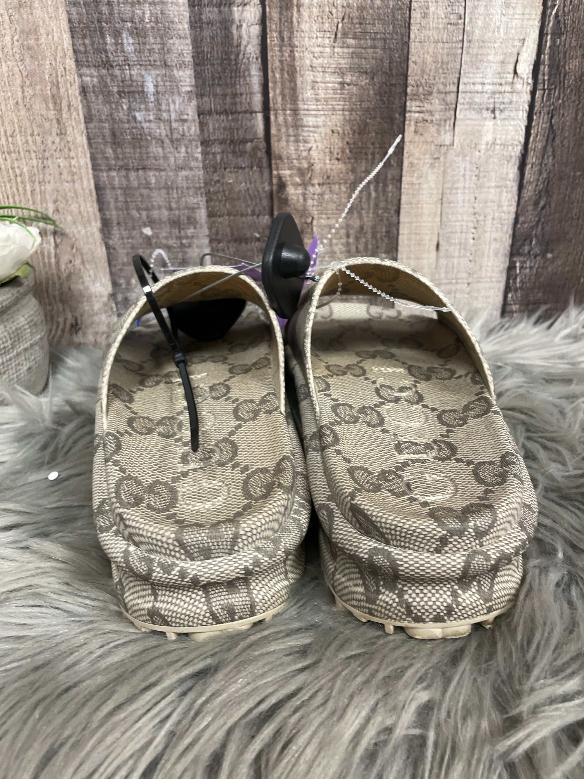 Brown Sandals Flats GCCI, Size 7