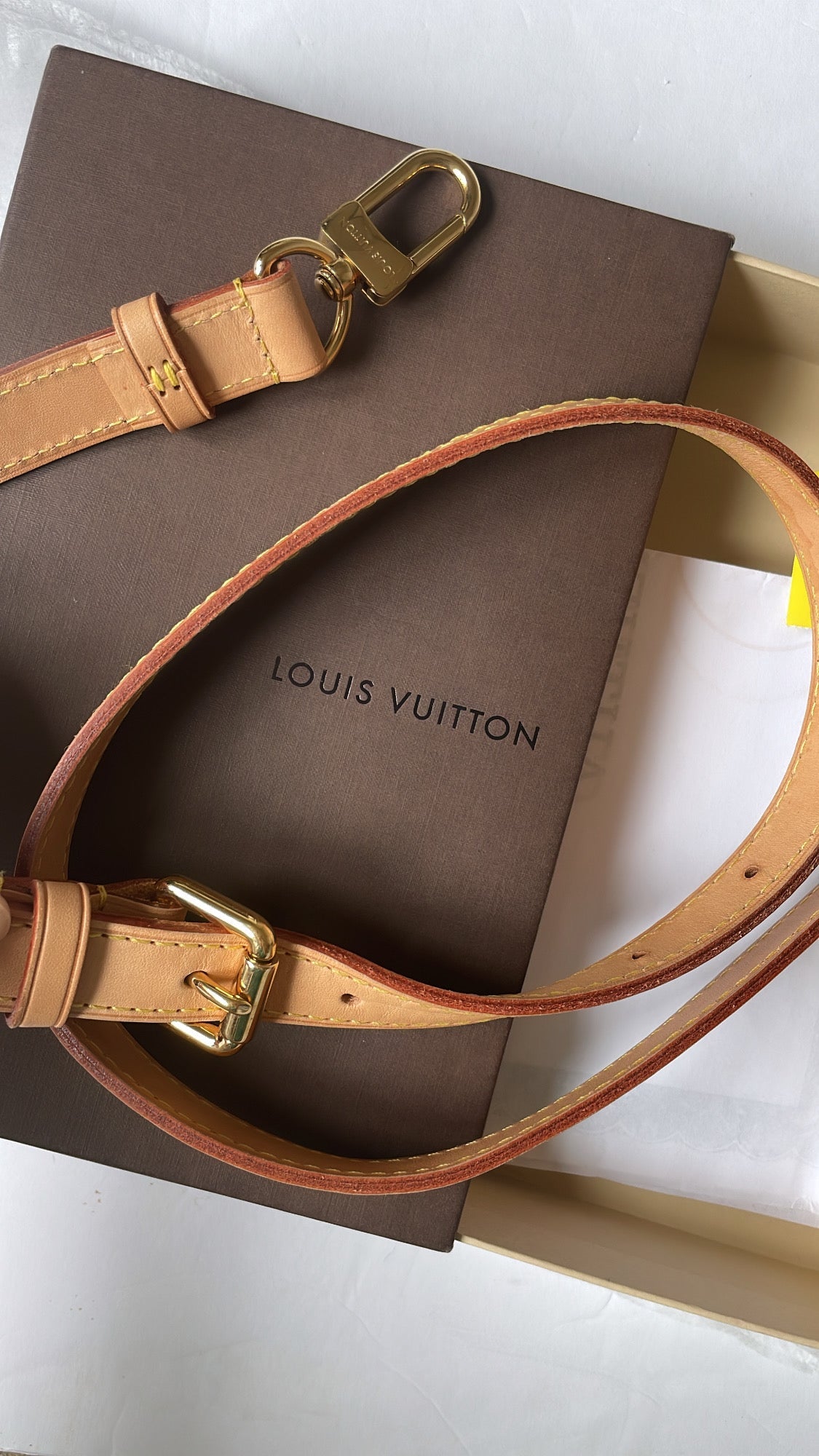 Accessory Luxury Designer Tag By LV