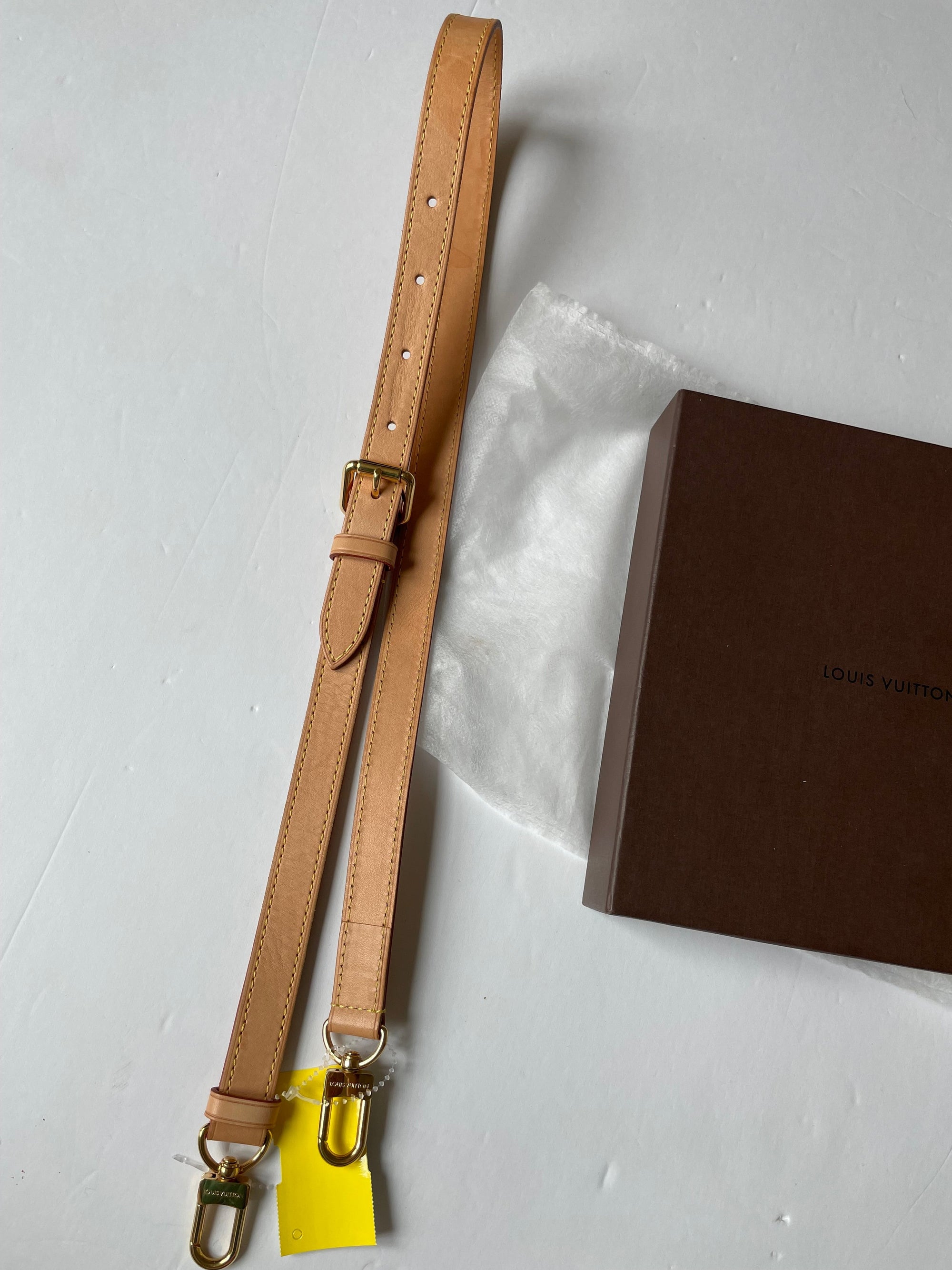 Accessory Luxury Designer Tag By LV
