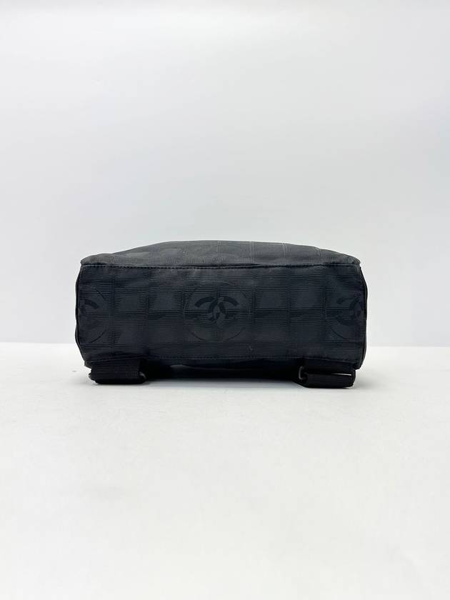 6th Division Black New Travel Mini Two Way Bag 4VCHB38357 CH