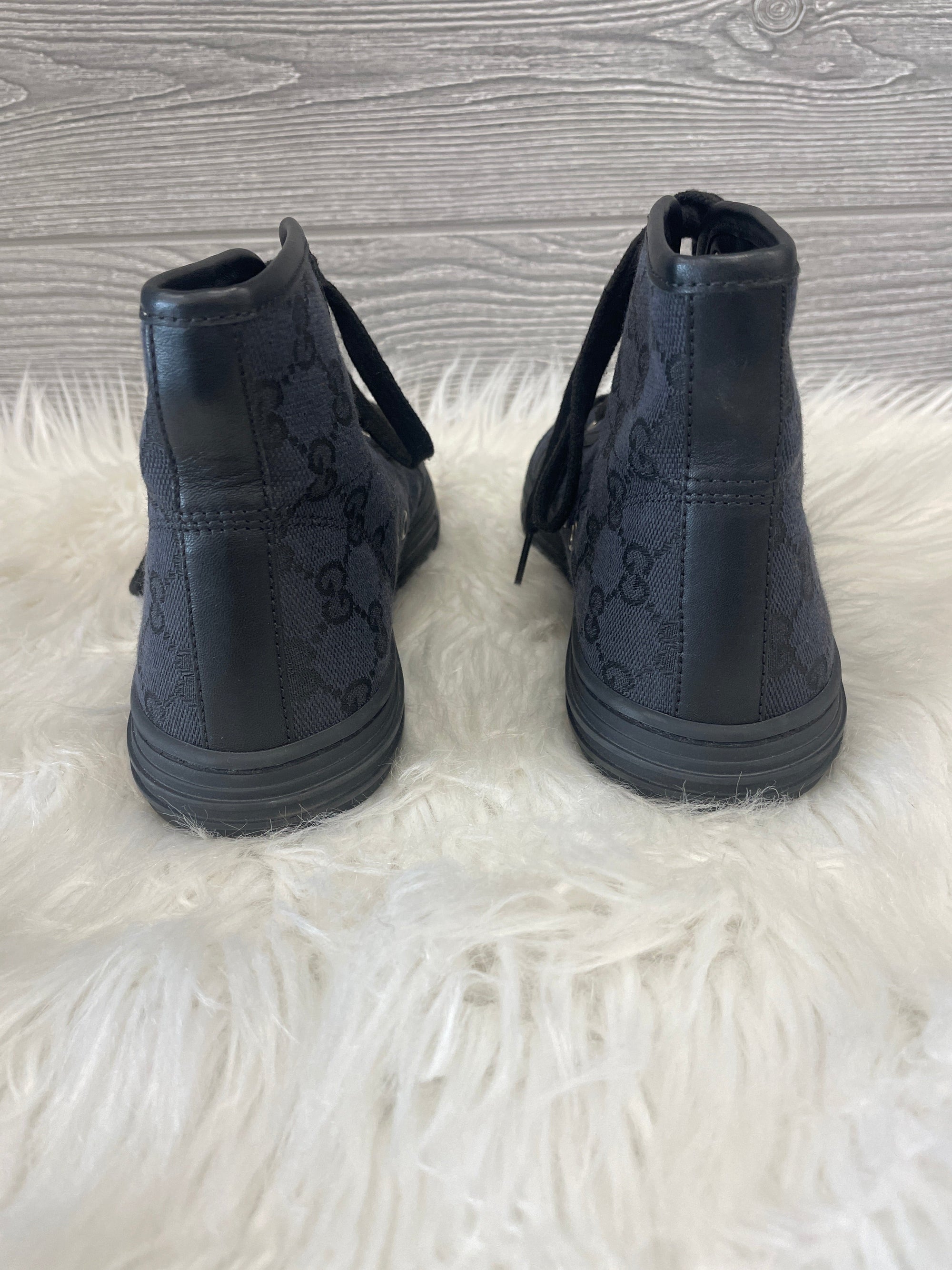 Black Shoes Luxury Designer GCCI, Size 6.5