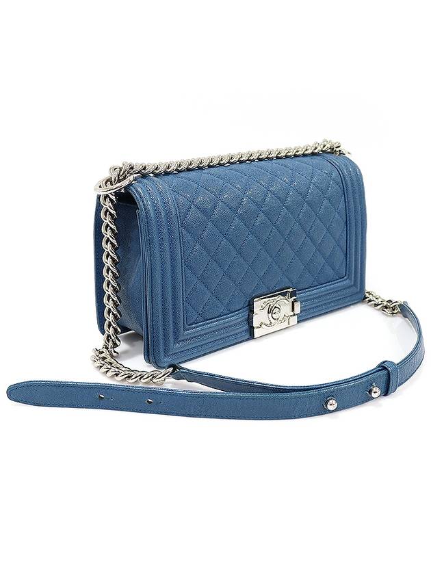 A67086 Blue Caviar Silver Boy Medium Flap Shoulder Bag No 29 CH