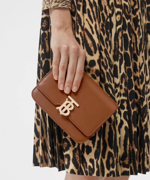 BBERRY Belted Leather TB Bag Brown