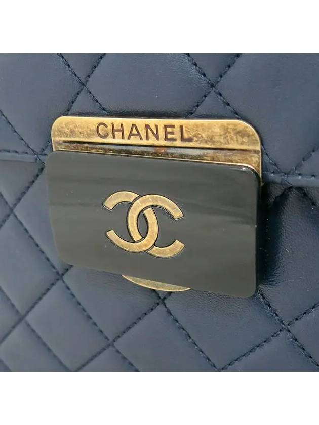 A93228Y60545 shoulder bag CH