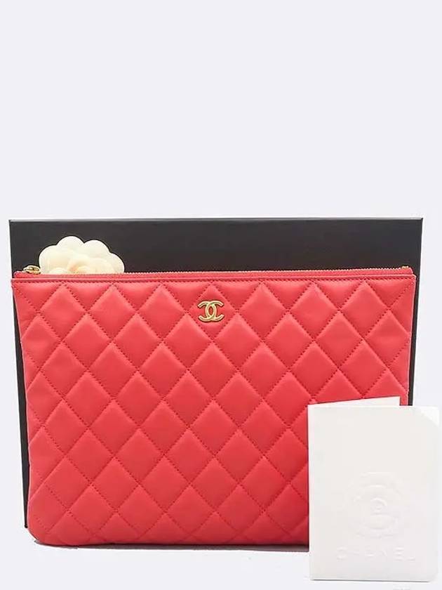A82545 Clutch Bag CH