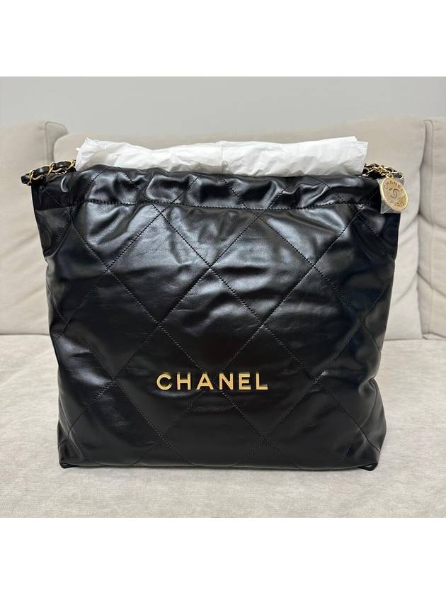 22bag medium black chain bag CH