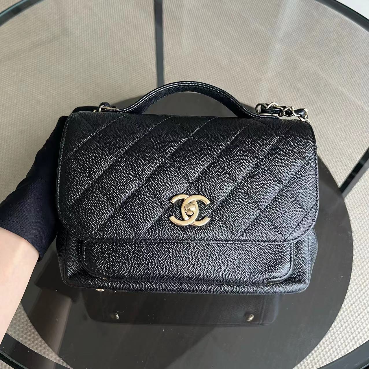 *Full Set with Receipt* CH Business Affinity - Medium Caviar Quilted Calfskin Black Gold Hardware Series 26