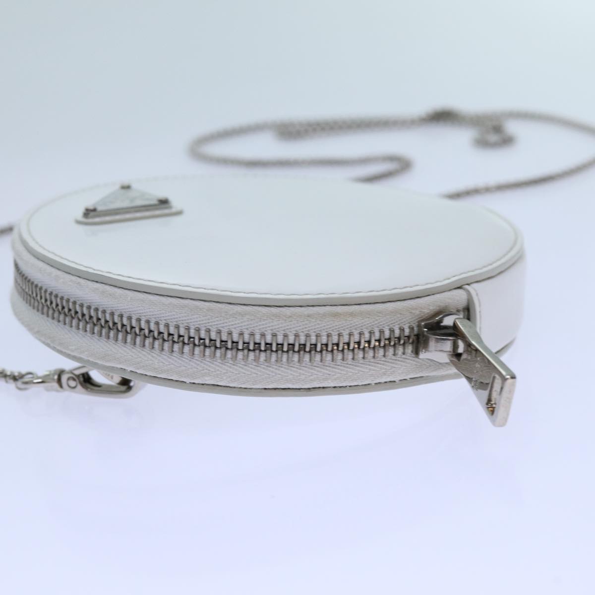PRD Chain Shoulder Bag Patent leather White Auth 70442