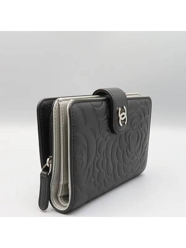 A50087 Black Lambskin Camellia Embossed Zip up Medium Wallet CH