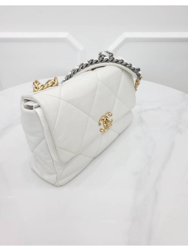 19Flap Bag White Large AS1161 CH