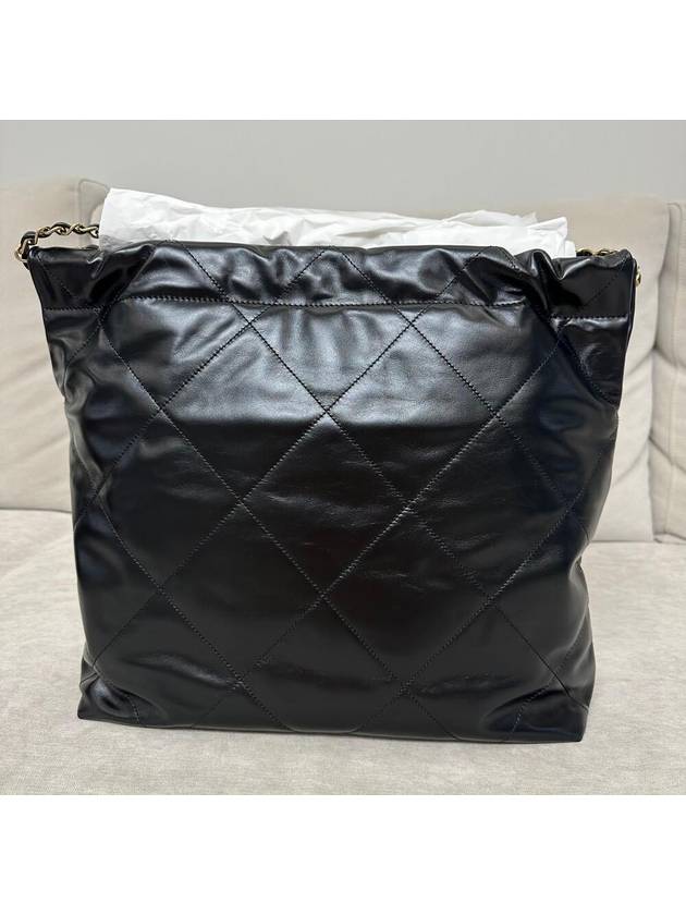 22bag medium black chain bag CH