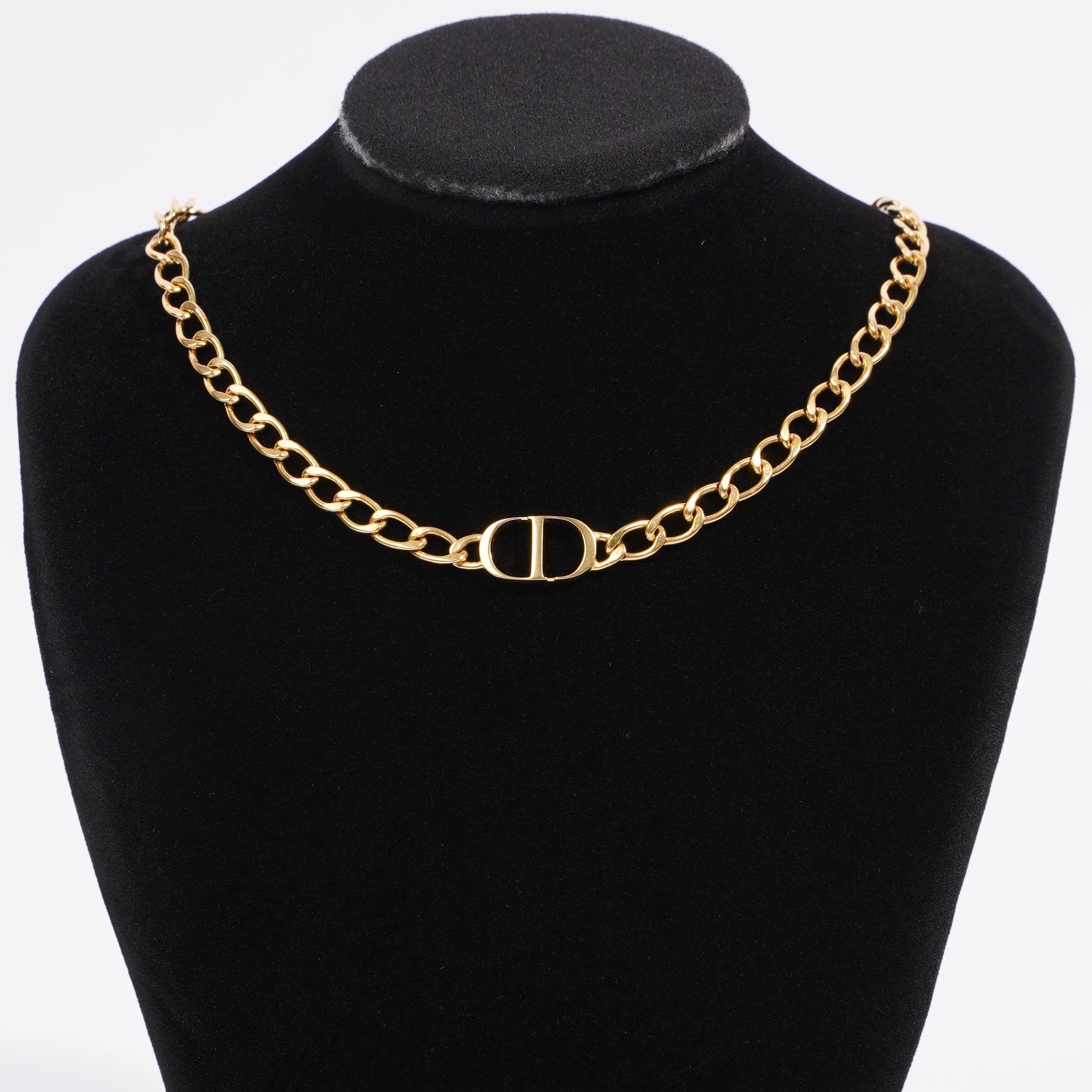 Christian D1OR 30 Montaigne Choker Gold Base Metal