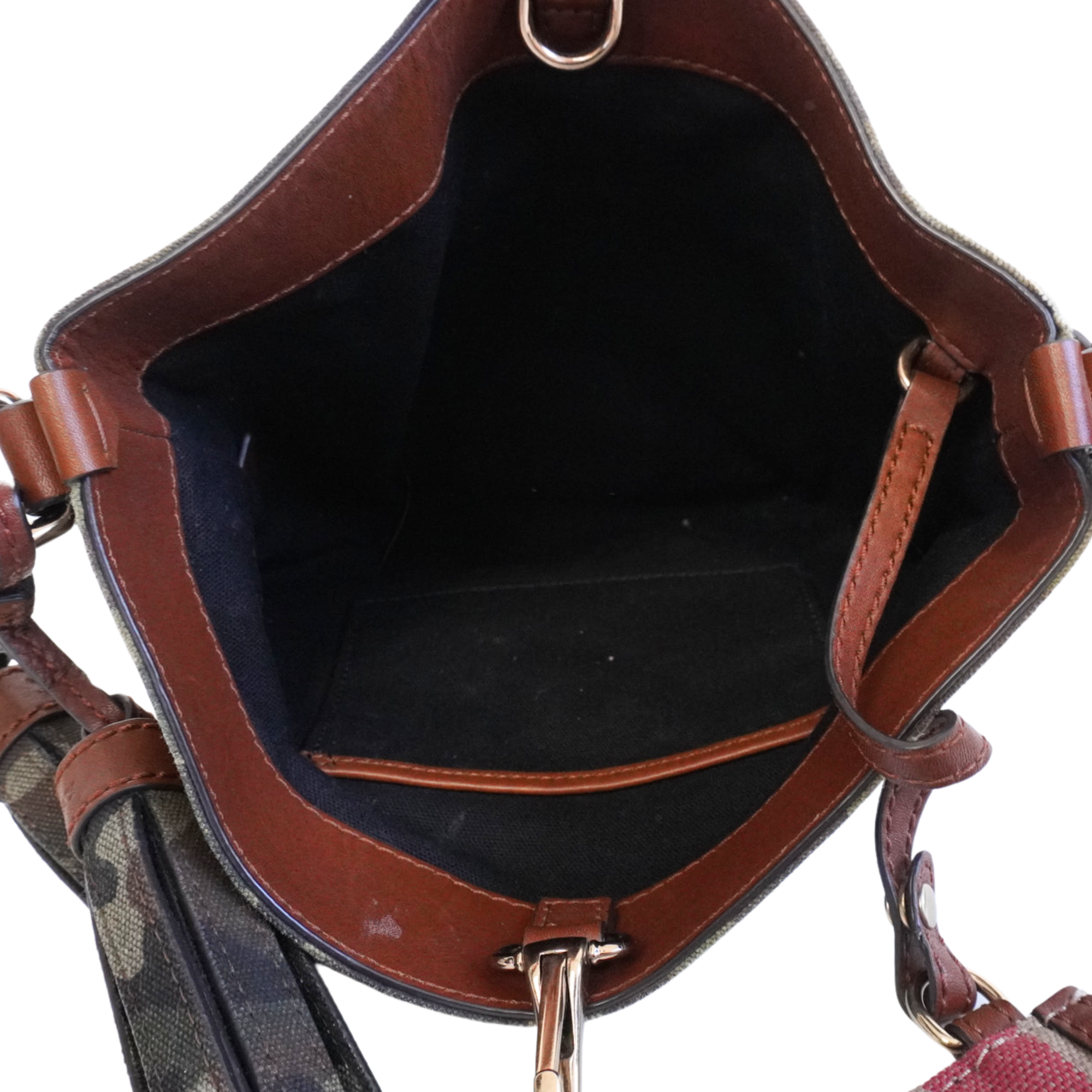 BBERRY 'Ashby' Bucket Bag