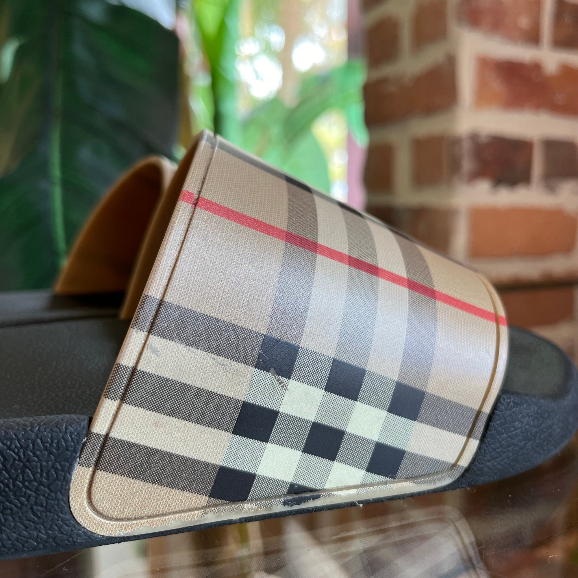 BBERRY Beige Furley Vintage Check Slides Men SZ43