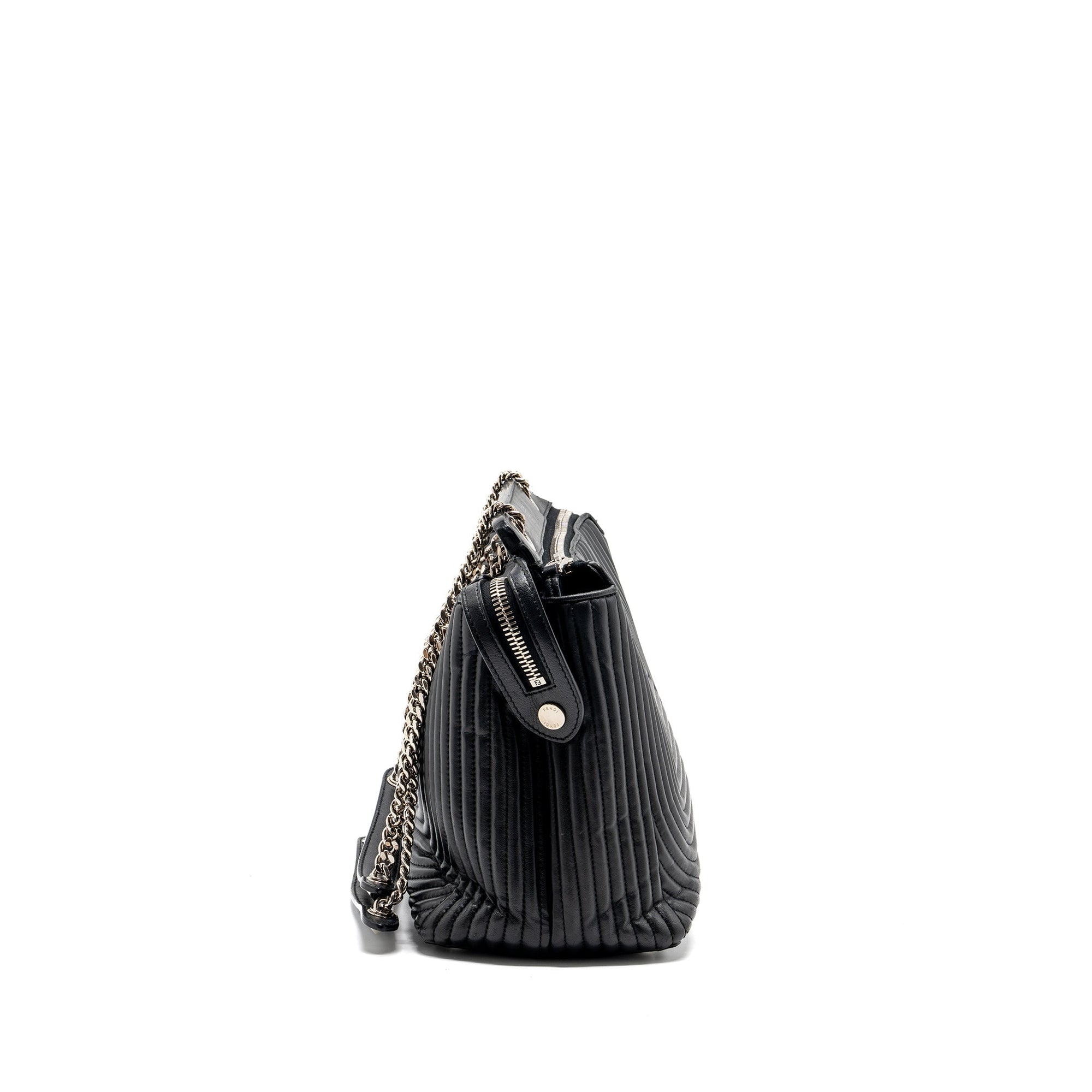 FNDI doctom chain shoulder bag leather black SHW