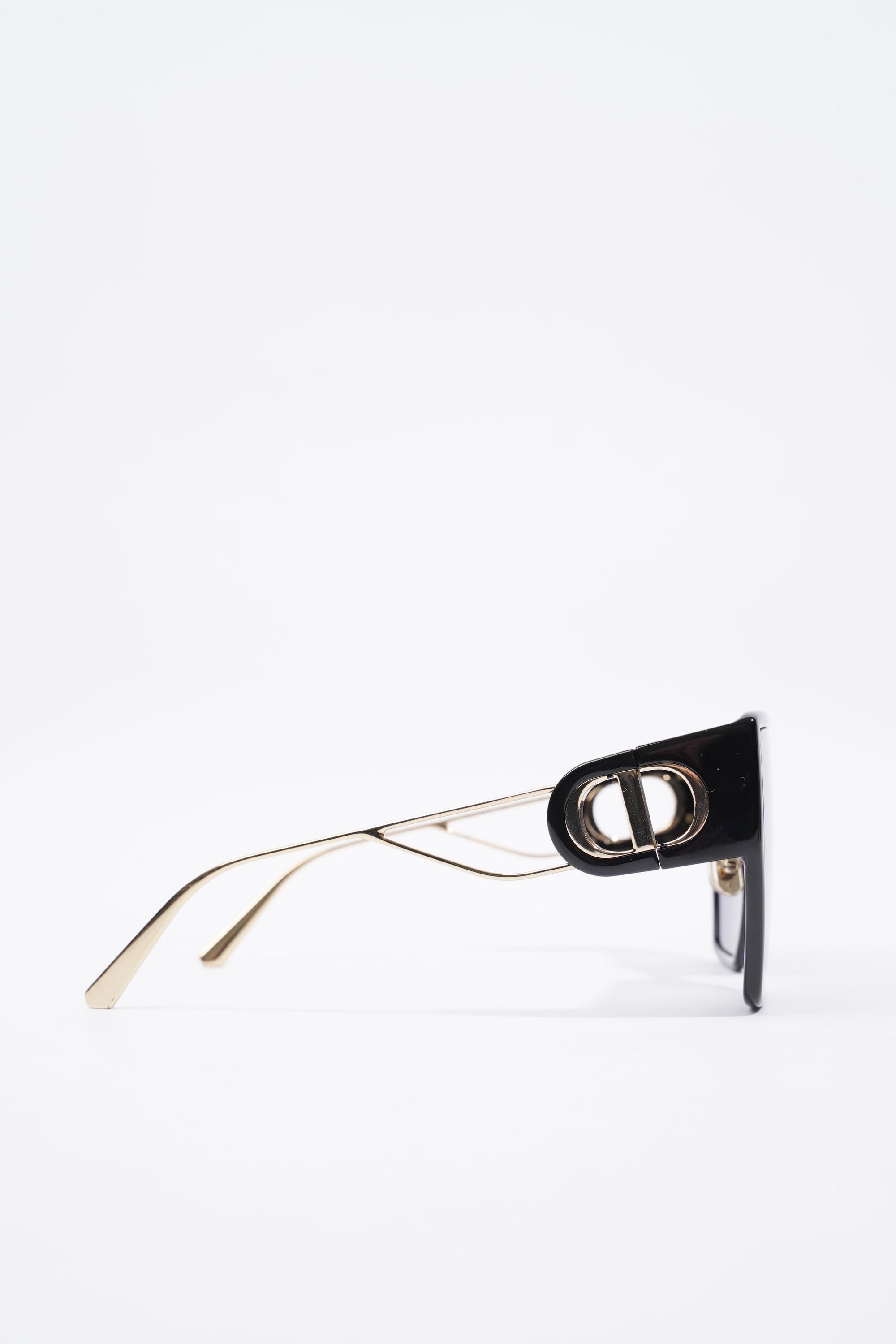 Christian D1OR 30 Montaigne Sunglasses Black / Gold Acetate 130