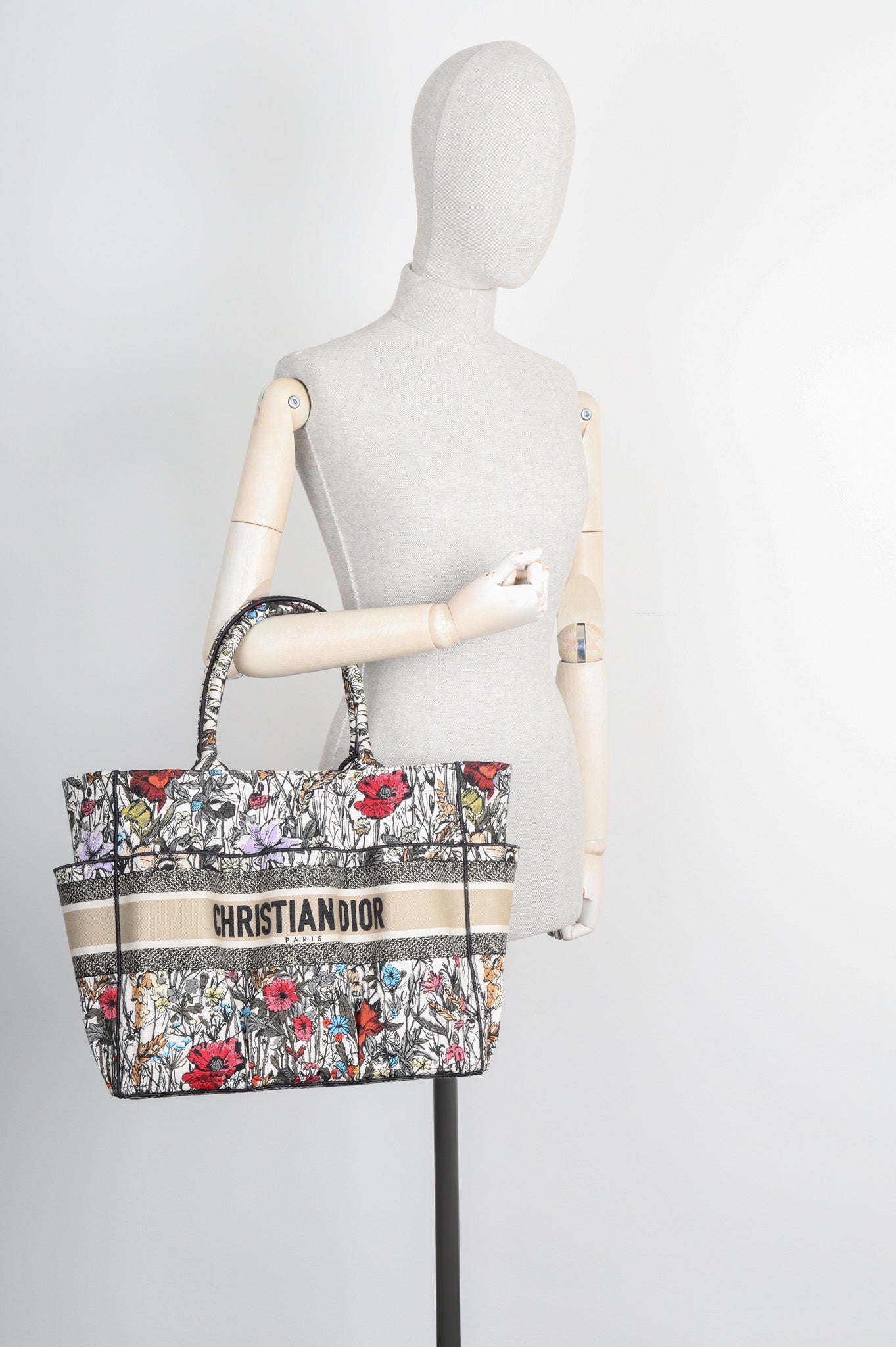 CHRISTIAN D1OR Catherine Book Tote Beige