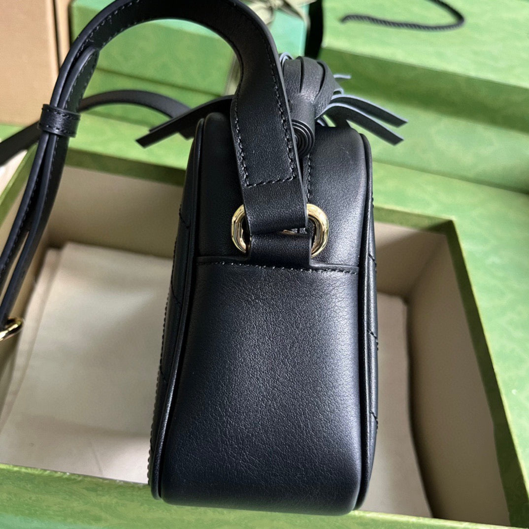 GC499 GCCI Blondie Small Shoulder Bag / 8.3"W x 6.1"H x 3.1"D