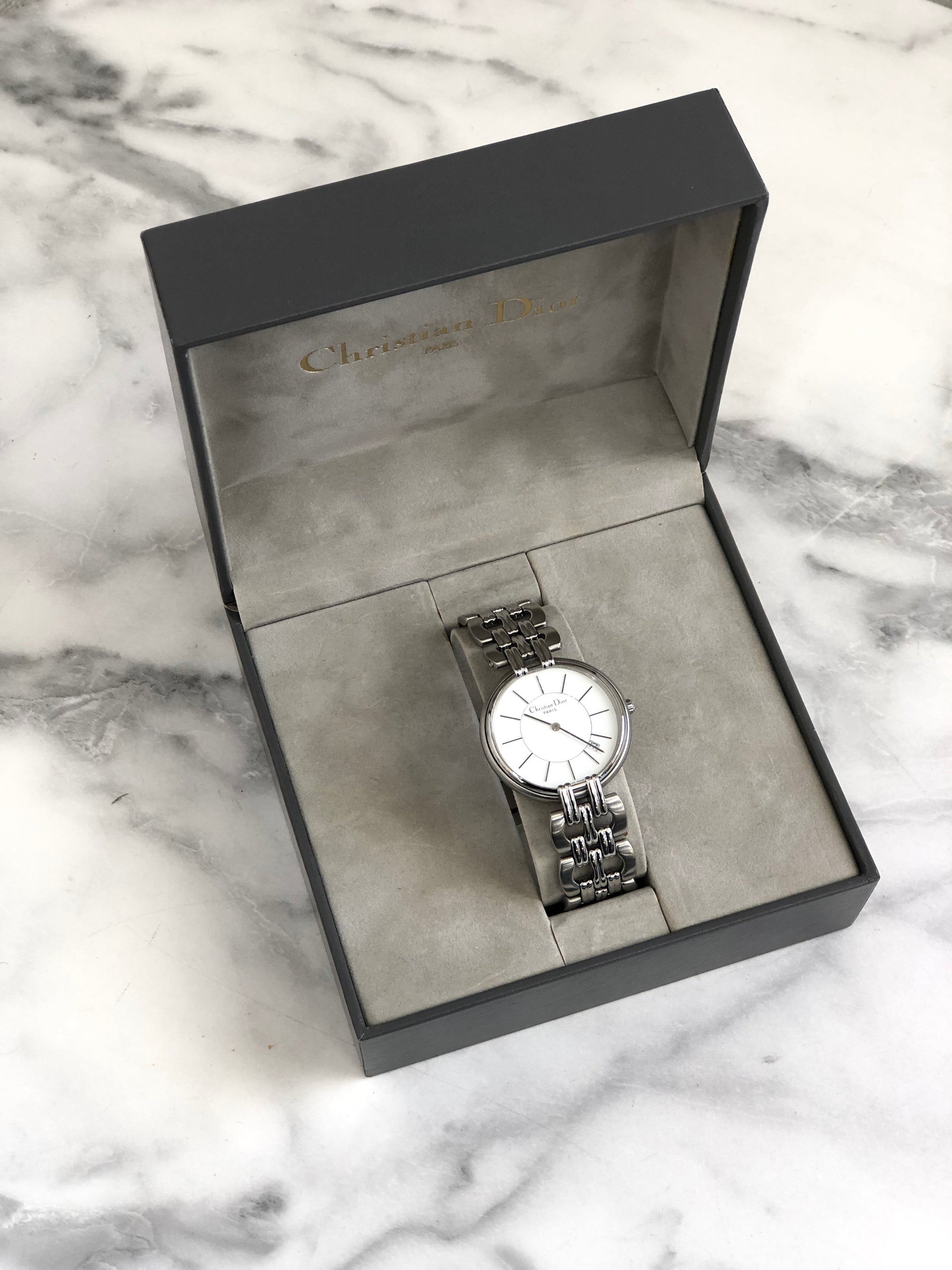 Christian D1OR  Logo  Watch Silver Vintage xnc4xx