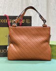 GC584 GCCI Blondie Medium Tote Bag / 13.6x16.1x3.1inch