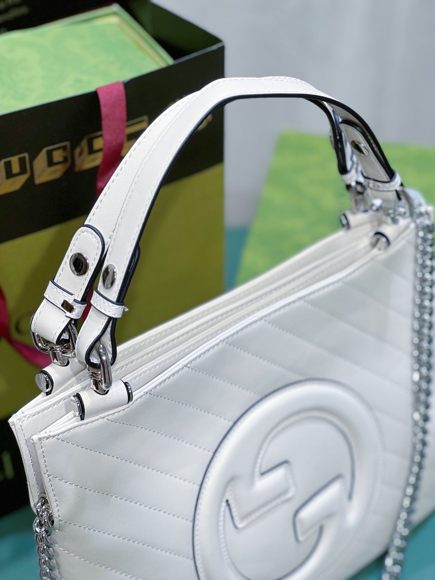 GC585 GCCI Blondie Medium Tote Bag / 13.6x16.1x3.1inch