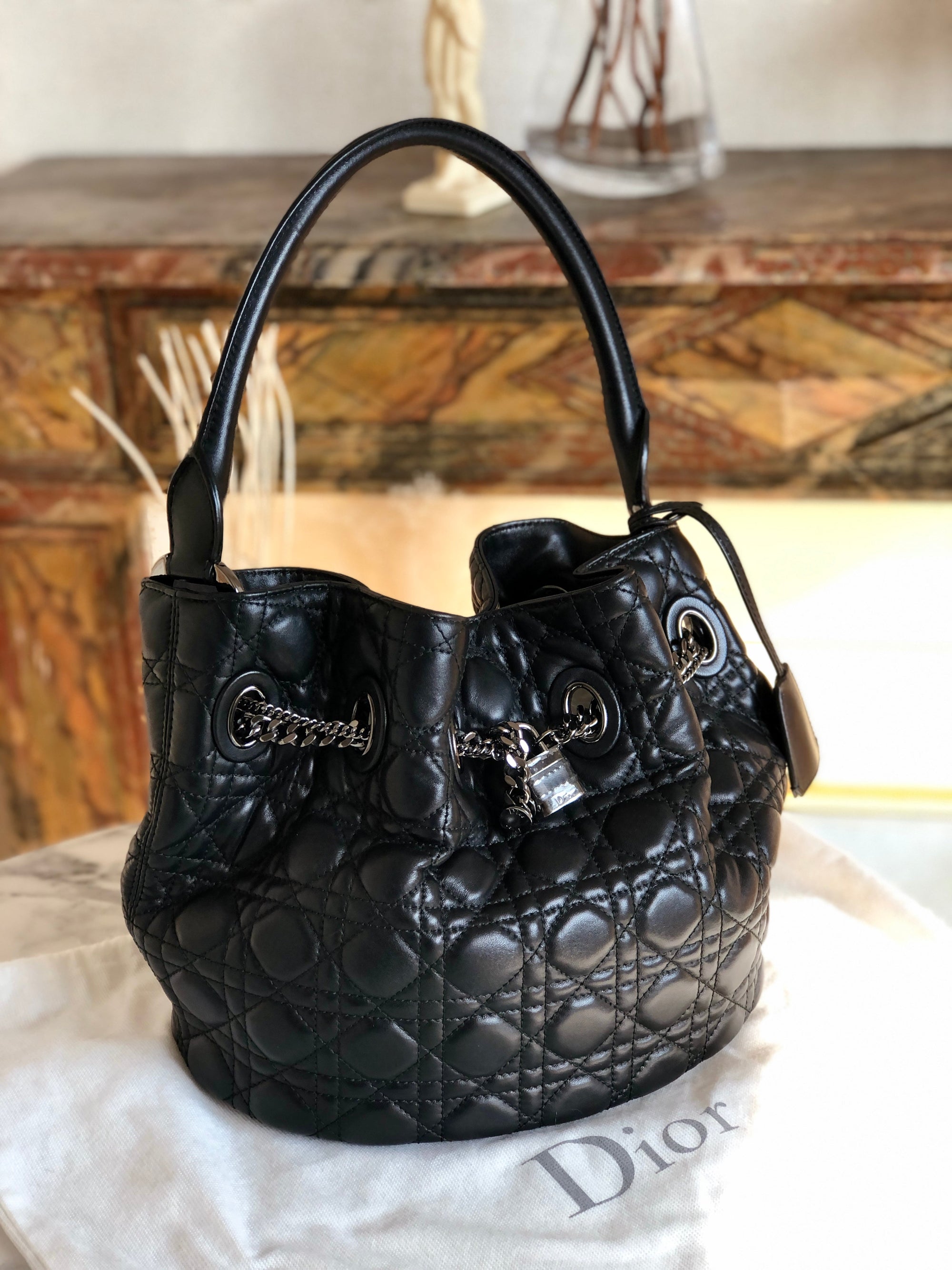 Christian D1OR Cannage Lady D1OR Padlock Charm Bucket Totebag Black Vintage txf4va