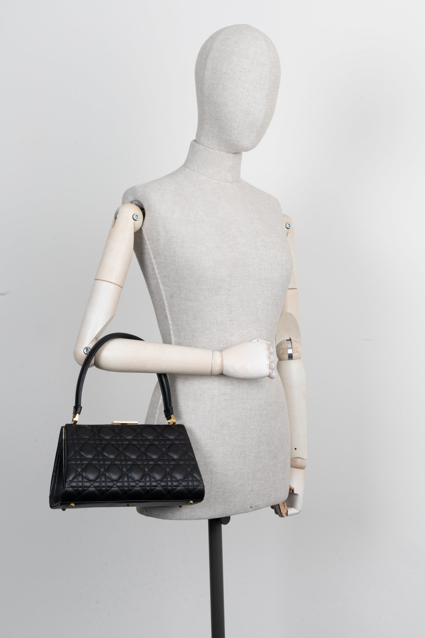 CHRISTIAN D1OR Caro Cannage Frame Bag Black Leather
