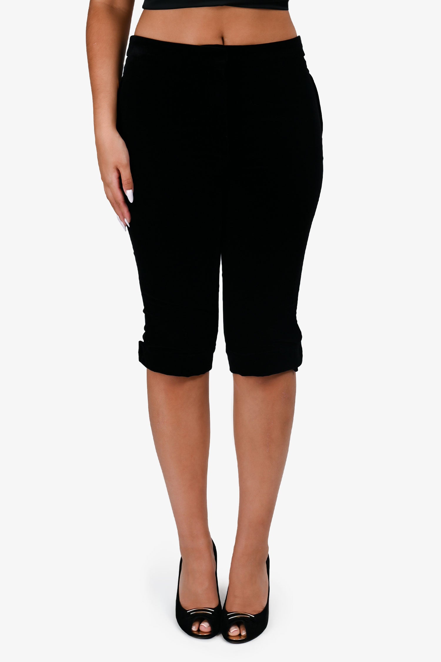 Christian D1OR Black Velvet Capris Size 6 US