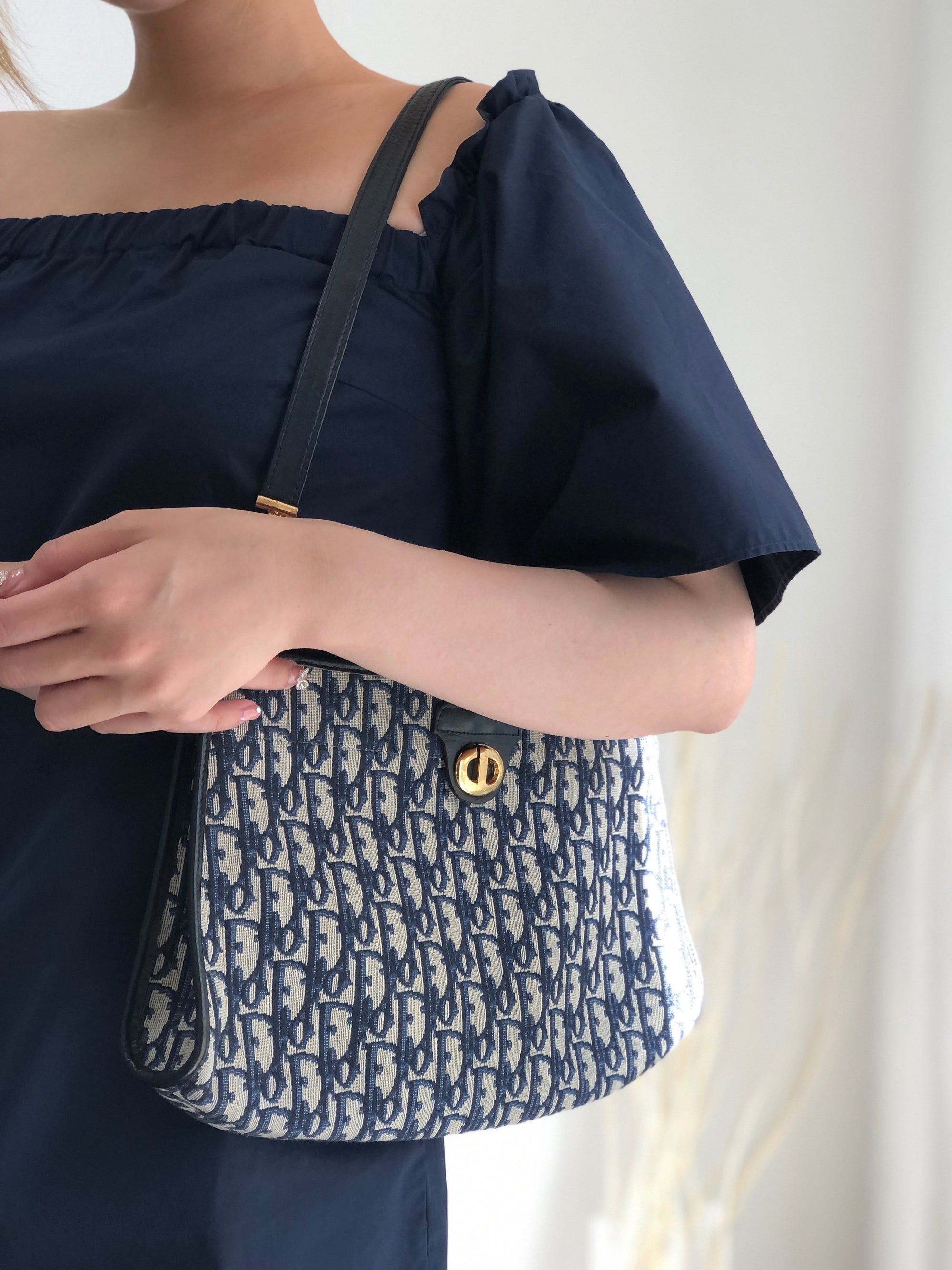 Christian D1OR  Trotter CD Logo Jacquard Leather Shoulder bag Navy Vintage 5f4tcg