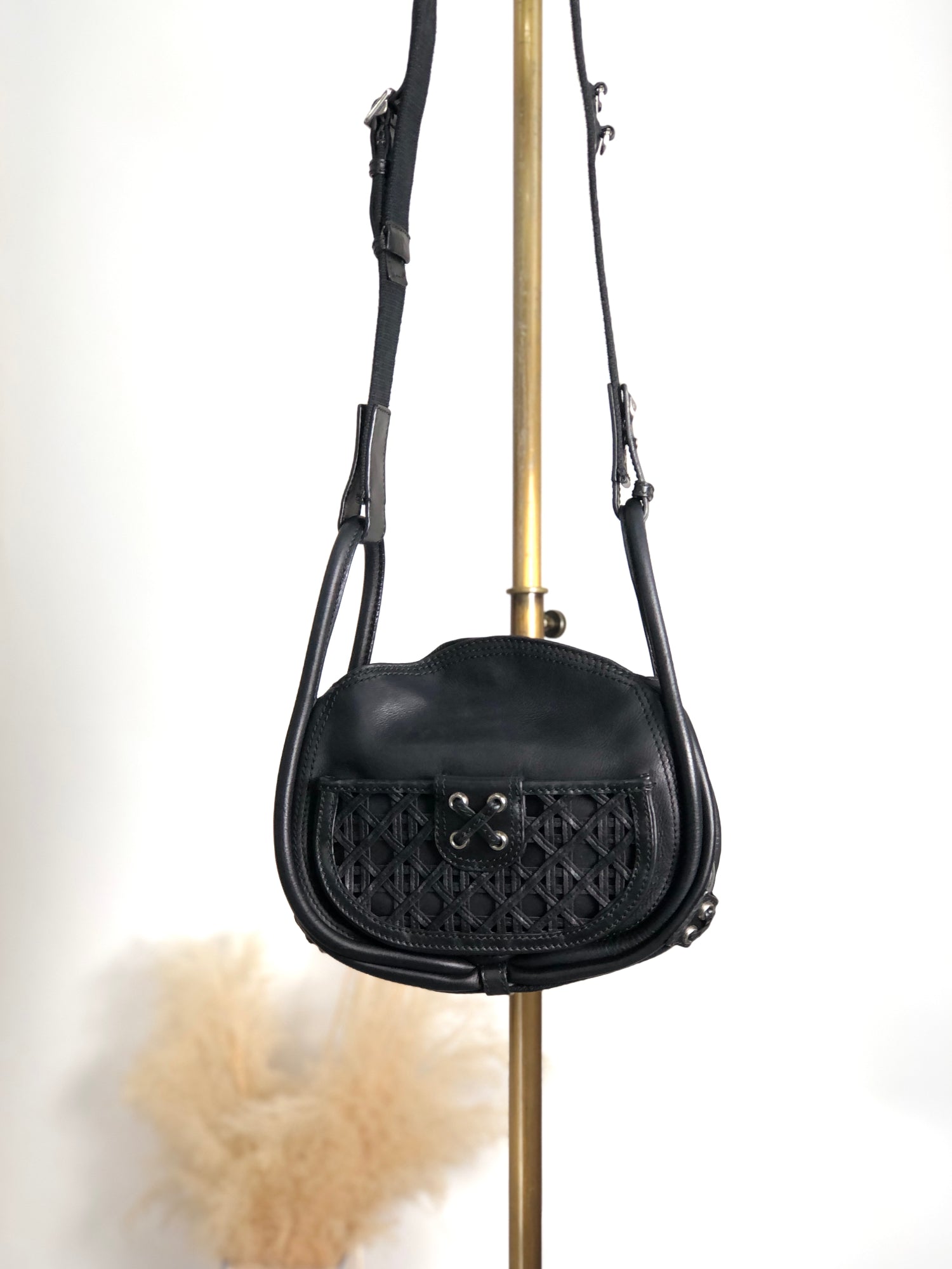 Christian D1OR Cannage Round Shoulder bag Black Vintage kb2urx