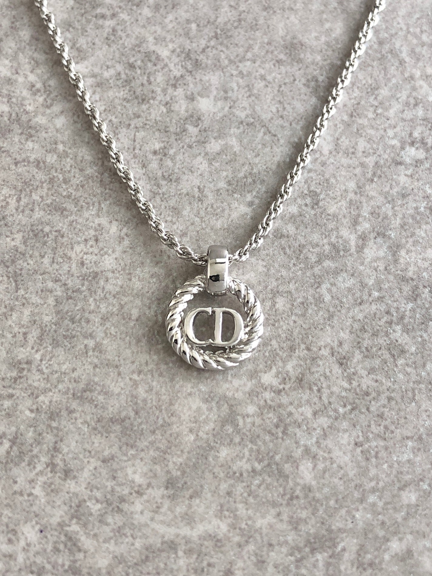 Christian D1OR CD Logo Necklace Silver Vintage pfrat8