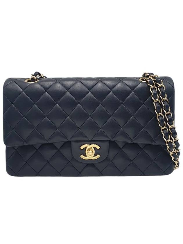 A01112 Black Lambskin Gold Classic Medium Chain Shoulder Bag CH