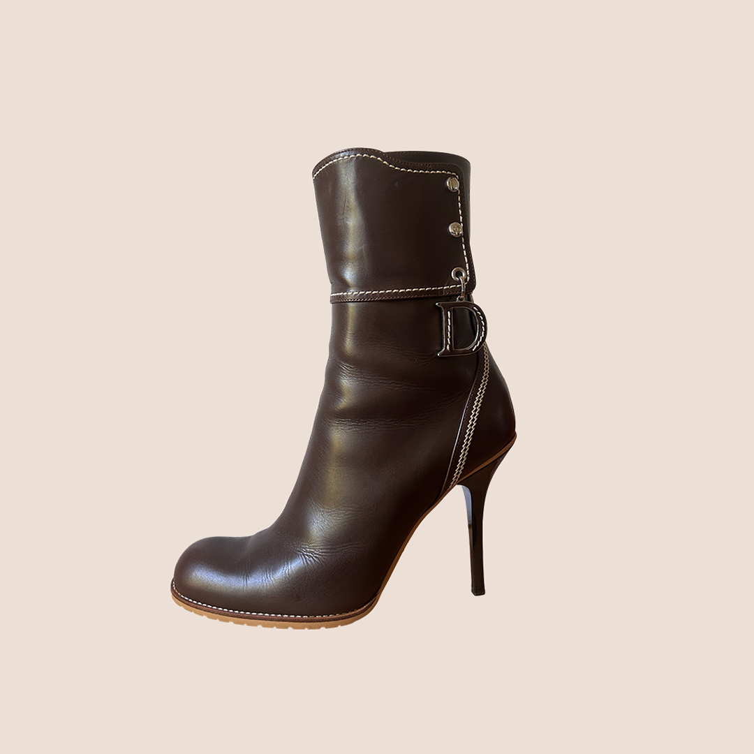 CHRISTIAN D1OR BROWN LEATHER ANKLE BOOTS
