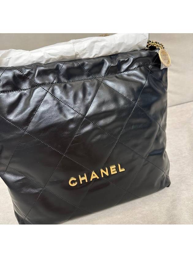 22bag medium black chain bag CH