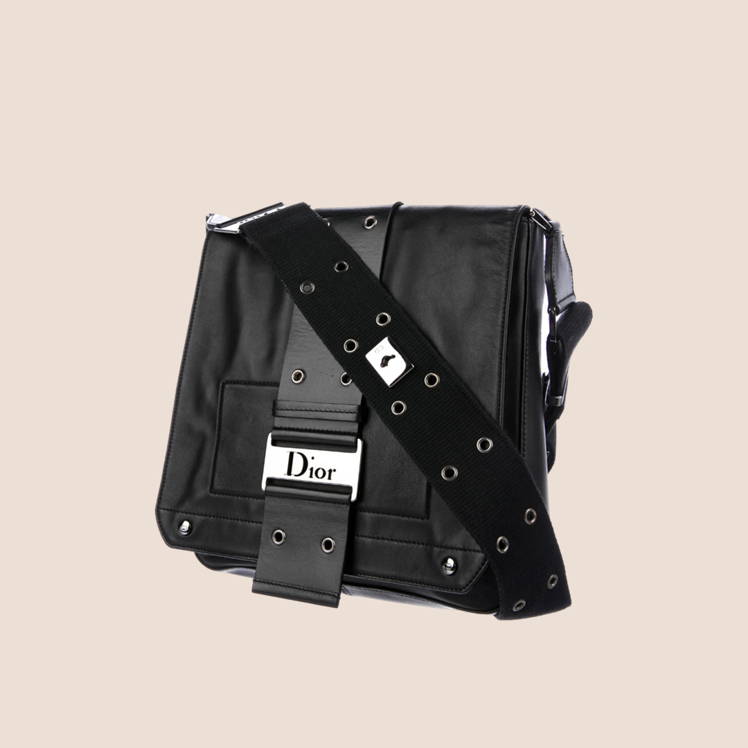 CHRISTIAN D1OR BLACK LEATHER STREET CHIC COLUMBUS MESSENGER BAG