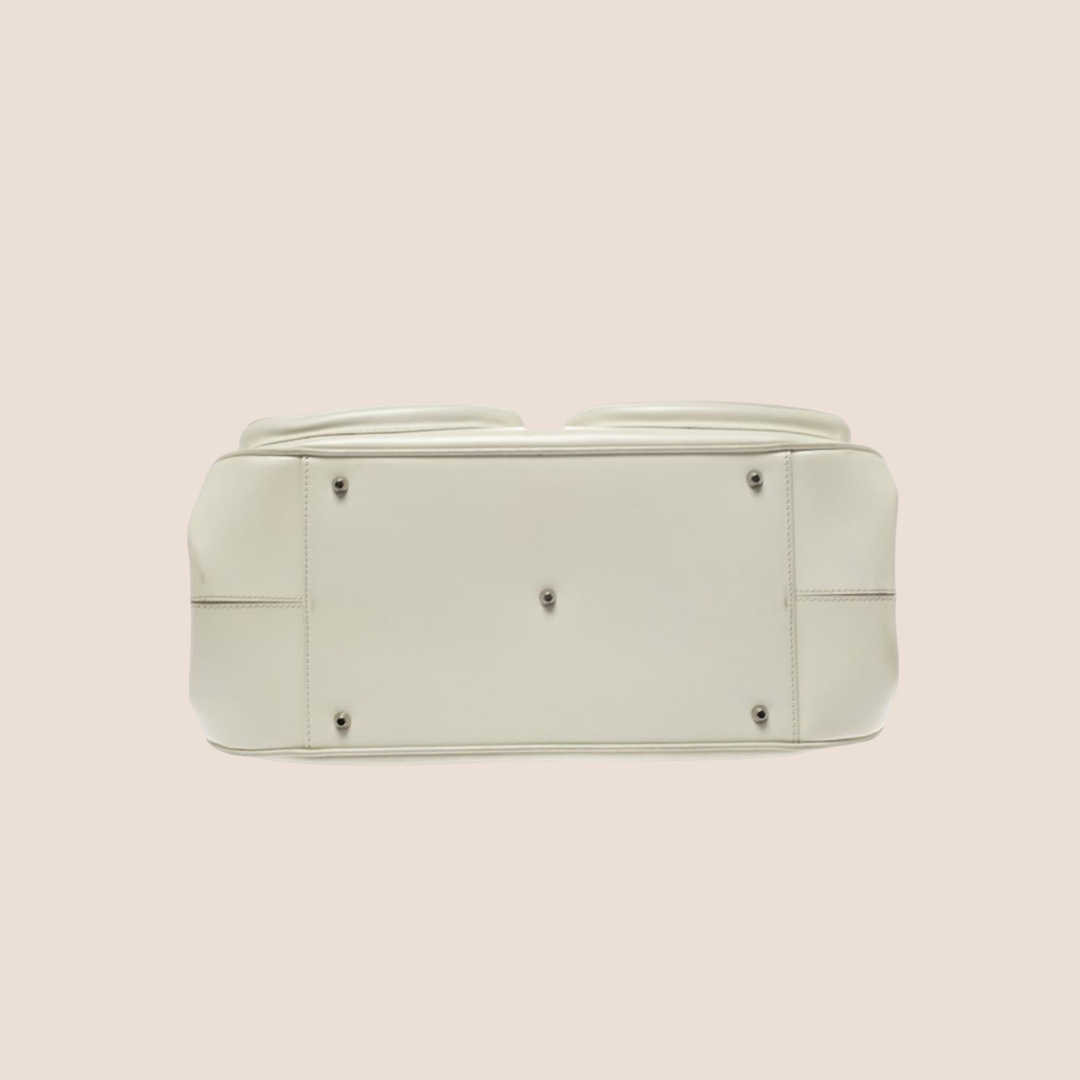 CHRISTIAN D1OR 2005 WHITE LEATHER DETECTIVE BAG