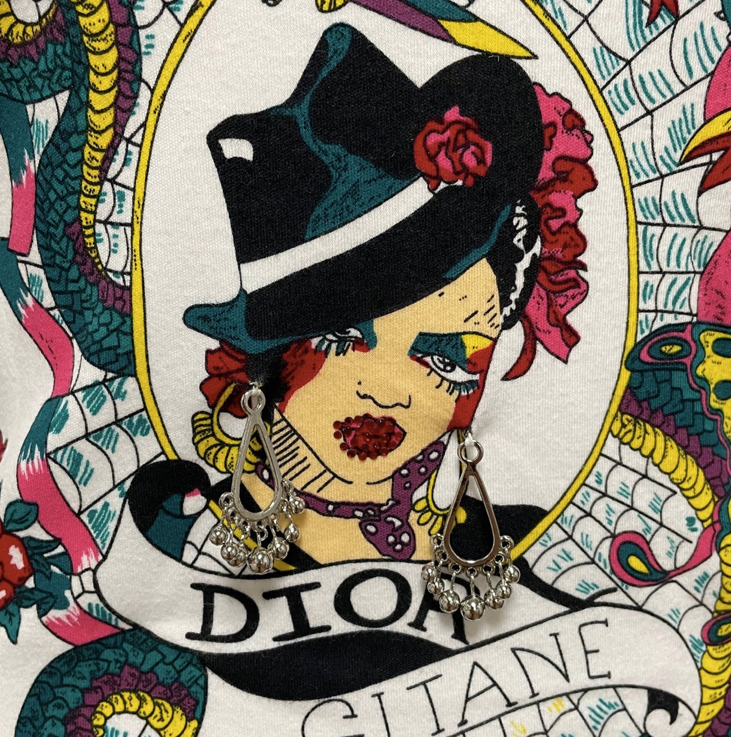 CHRISTIA D1OR 2004 GITANE PRINT V-NECK T-SHIRT