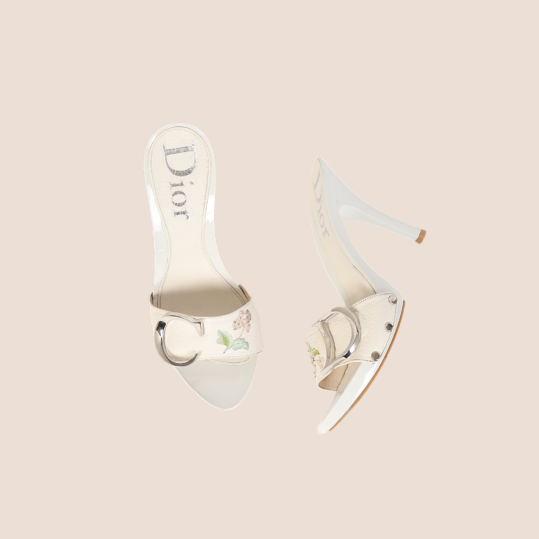 CHRISTIAN D1OR 2005 WHITE FLORAL EMBROIDERED HEELS